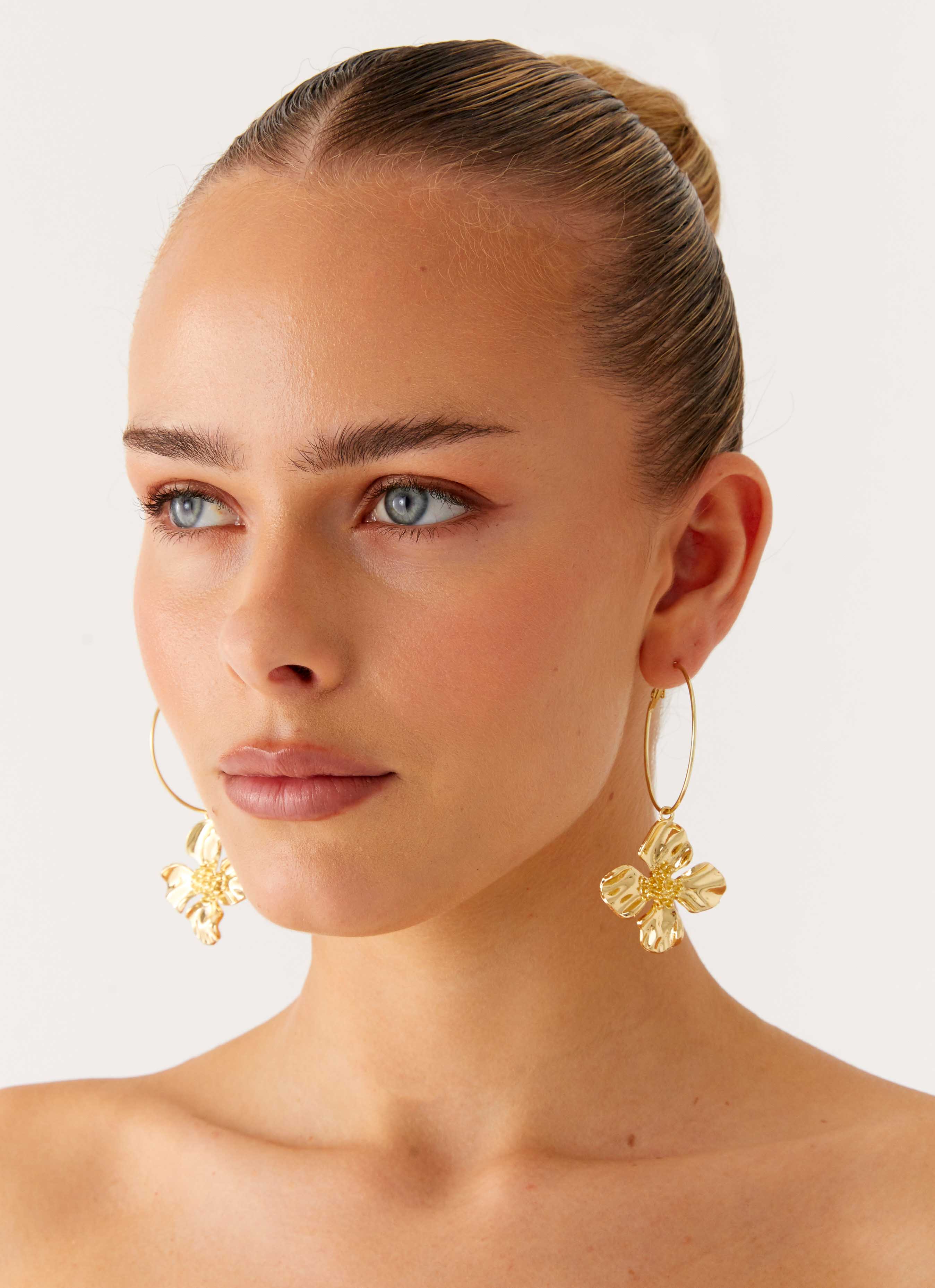 Aulora Flower Earrings - Gold