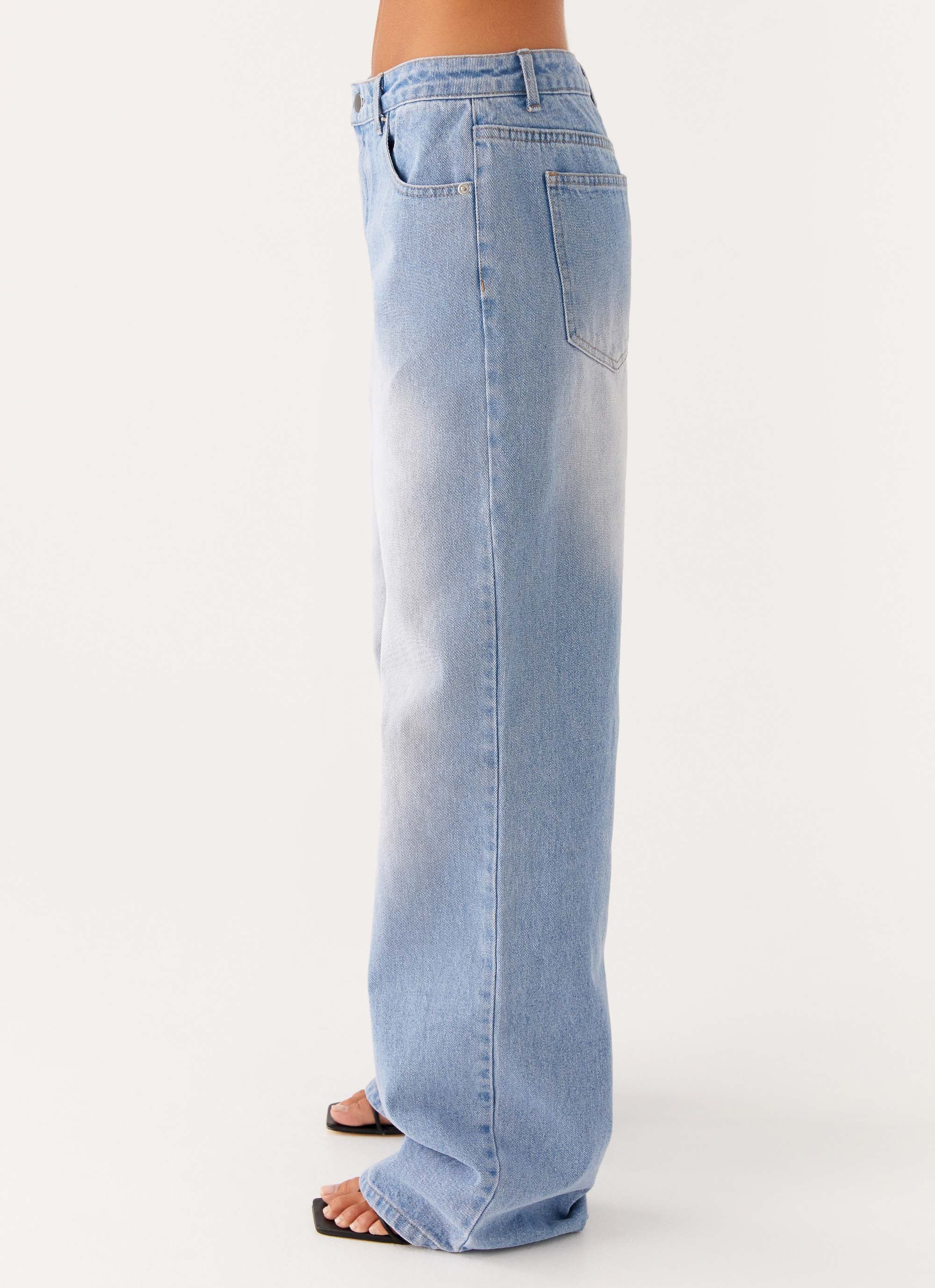 Back Again Straight Leg Denim Jeans - Light Wash Blue