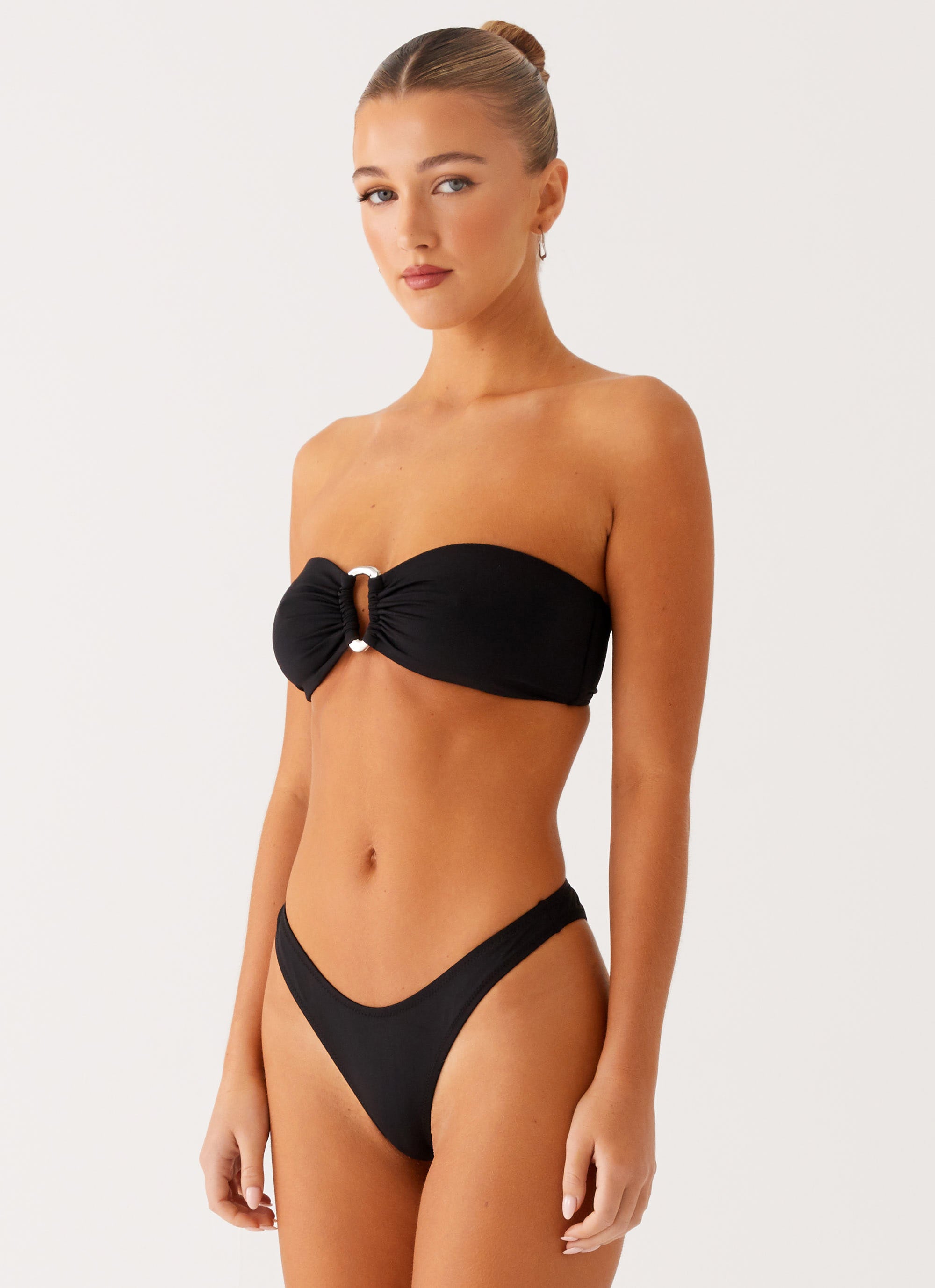 Cuba Strapless Bikini Top - Black