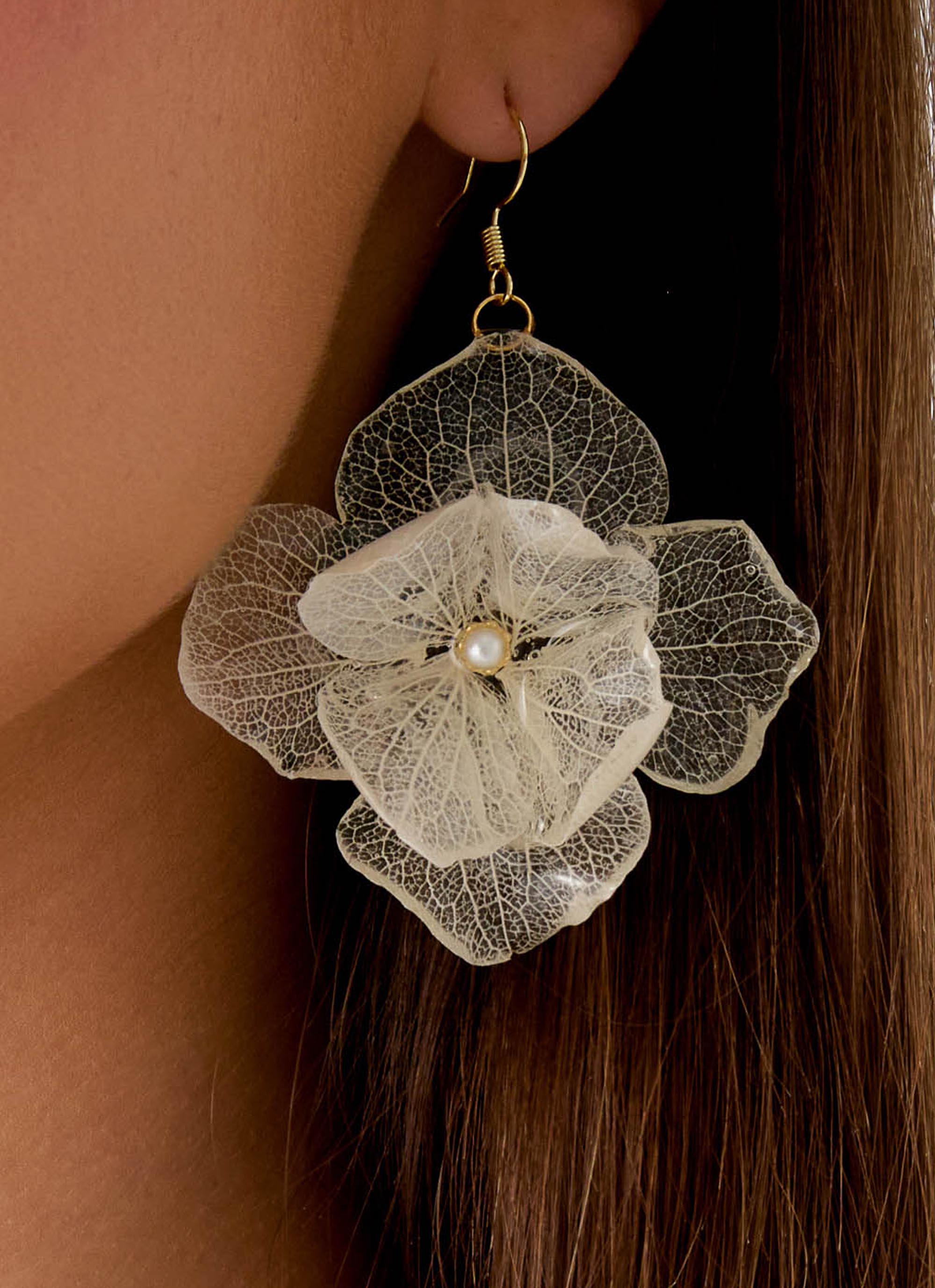 Onda Rosa Earrings - Ivory